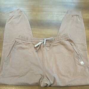 Vuori Halo Performance Jogger Size Small Pink Heather. Great condition!